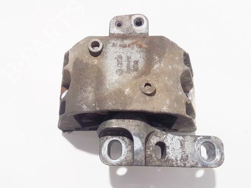 Used Engine mount Engine mount VW NEW BEETLE (9C1, 1C1) 1.9 TDI (90 hp) 33077100 33077100