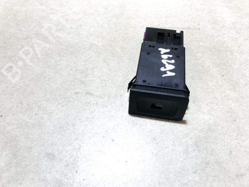 Used Warning switch Warning switch VW GOLF IV (1J1) 1.9 TDI (90 hp) 35608755 35608755