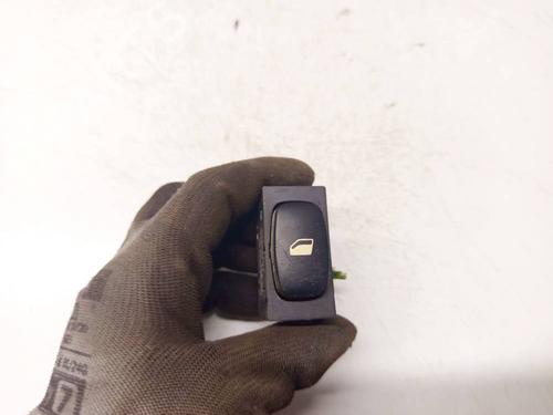 Used Switch Switch PEUGEOT 407 (6D_) 2.0 HDi 135 (6DRHRH, 6DRHRE, 6DRHRG, 6DRHRJ) (136 hp) 33488207 33488207