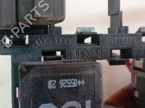 Fuse box VW TRANSPORTER T5 Van (7HA, 7HH, 7EA, 7EH) VR6 3.2 4motion | BP37505561E1 - Image 4