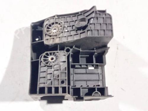 Fuse box VW GOLF V (1K1) 1.9 TDI | BP32606340E1 - Image 2