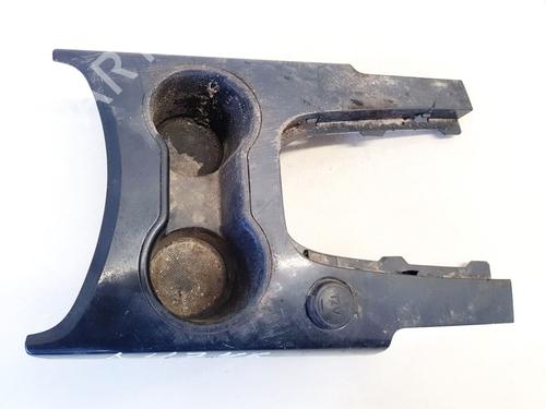 Kopholder/Genstandsholder Kopholder/Genstandsholder PEUGEOT 3008 I MPV (0U_) 1.6 HDi (109 hp) 35628341 35628341