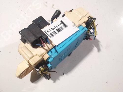 Used Fuse box Fuse box 32576142 32576142