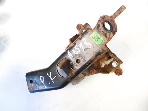 Used Engine mount Engine mount TOYOTA YARIS (_P9_) 1.0 VVT-i (KSP90_, KSP90R) (69 hp) 32924259 32924259