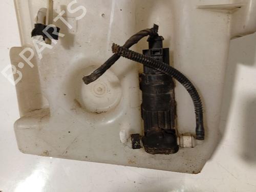 washer-pump-audi-a3-8p1-2003-2004-2005-2006-2007-2008-2009-2010-2011-2012-2013-34871081 main image