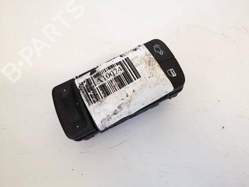 Used Switch Switch OPEL VECTRA C (Z02) 2.2 DTI 16V (F69) (125 hp) 32589880 32589880