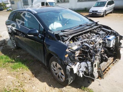 Used Parts TOYOTA AVENSIS Saloon (_T27_)  2.0 D-4D (ADT270_, ADT270R)  4443912