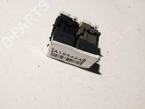 Fuse box HONDA FR-V (BE) 2.2 i CTDi (BE5) | BP32574370E1