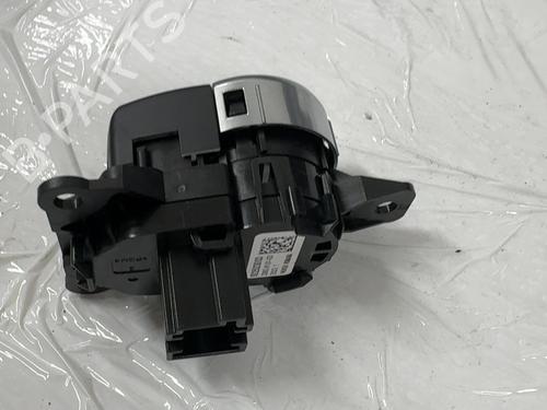 Switch BMW 5 (F10) 535 d | BP38611140I30 - Image 2