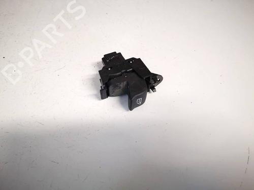 Used Switch Switch VOLVO V50 (545) 2.0 D (136 hp) 32557130 32557130