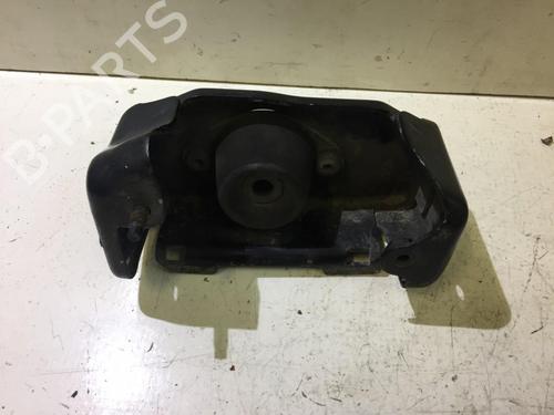 Used Engine mount Engine mount MITSUBISHI CARISMA (DA_) 1.6 (DA1A) (99 hp) 33482374 33482374