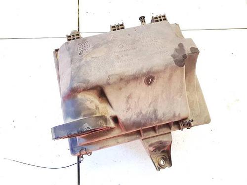 Used Air filter box Air filter box VW TRANSPORTER T4 Van (70A, 70H, 7DA, 7DH) 2.5 TDI (102 hp) 36368353 36368353