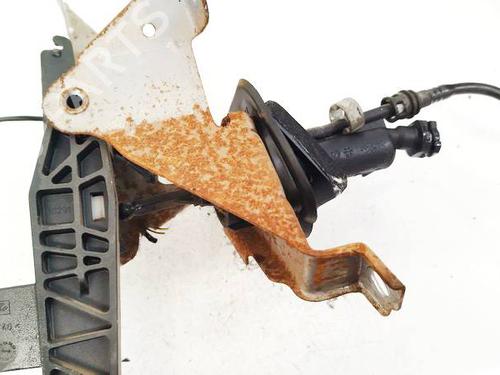 Used Clutch slave cylinder Clutch slave cylinder FORD FOCUS II (DA_, HCP, DP) 1.6 TDCi (90 hp) 34934984 34934984