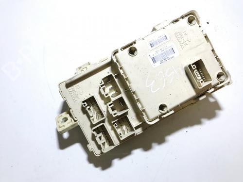 Used Fuse box Fuse box TOYOTA COROLLA Verso (ZER_, ZZE12_, R1_) 2.2 D-4D (AUR10_, AUR10R) (136 hp) 33512080 33512080
