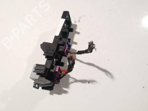 Fuse box VW PASSAT B6 (3C2) 1.9 TDI | BP32576059E1  - Image 6