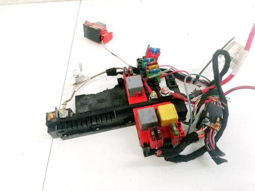 Used Fuse box Fuse box MERCEDES-BENZ M-CLASS (W163) ML 400 CDI (163.128) (250 hp) 32925111 32925111