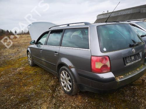 Fuse box VW PASSAT B5.5 (3B3) 1.9 TDI | BP32598482E1