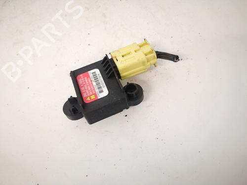 Used Electronic module Electronic module TOYOTA COROLLA Saloon (_E12_) 1.4 VVT-i (ZZE120_, ZZE120R) (97 hp) 32908012 32908012