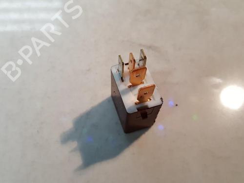 Electronic sensor TOYOTA RAV 4 II (_A2_) 2.0 4WD (ACA21, ACA20) | BP33514786M84 - Image 2