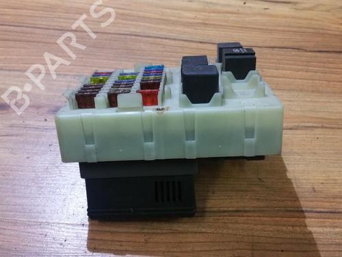 fuse-box-ford-focus-i-daw-dbw-1998-1999-2000-2001-2002-2003-2004-2005-2006-2007-2008-2009-33479285 main image