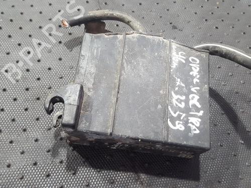 Used Fuse box Fuse box OPEL VECTRA B (J96) 1.7 TD (F19) (82 hp) 33485207 33485207
