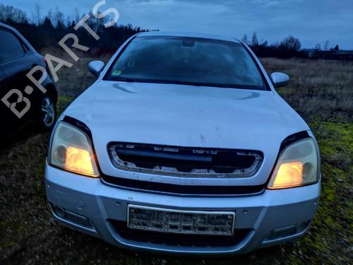 Fuse box OPEL SIGNUM Hatchback (Z03) 2.2 DTI (F48) | BP32591267E1 