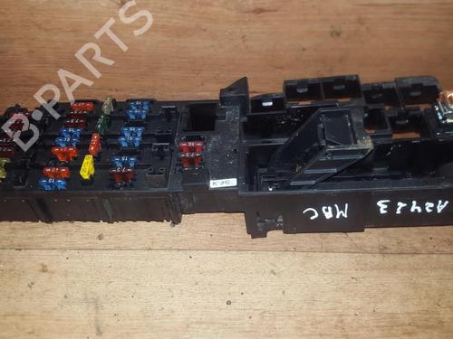 Used Fuse box Fuse box MERCEDES-BENZ C-CLASS (W202) C 200 (202.020) (136 hp) 33531730 33531730