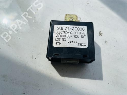 Used Electronic module Electronic module KIA SORENTO I (JC) 2.5 CRDi 4WD (140 hp) 32880983 32880983