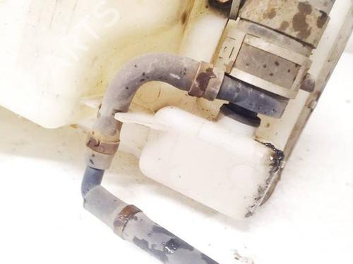 Washer pump MITSUBISHI LANCER VIII (CY_A, CZ_A) 2.0 DI-D (CY8A) | BP35146981E24 - Image 2