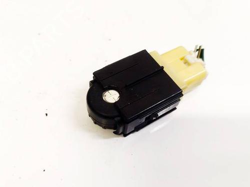 switch-toyota-yaris-_p1_-1999-2000-2001-2002-2003-2004-2005-35159265 main image