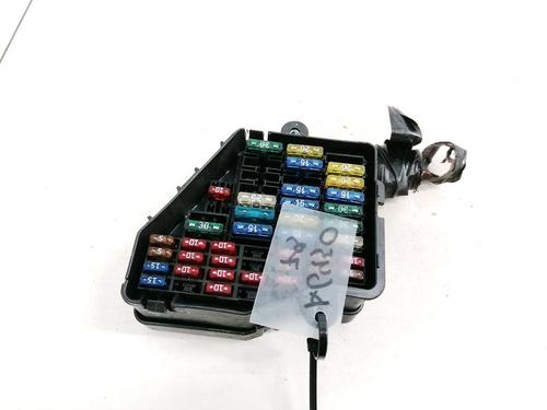 Used Fuse box Fuse box AUDI A4 B5 (8D2) 1.6 (100 hp) 33082400 33082400