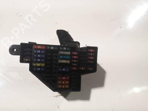 Used Fuse box Fuse box VW GOLF V (1K1) 1.4 FSI (90 hp) 32559113 32559113