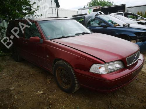 Brugte VOLVO V70 I (875, 876) 2.5 TDI (140 hp) 4471851