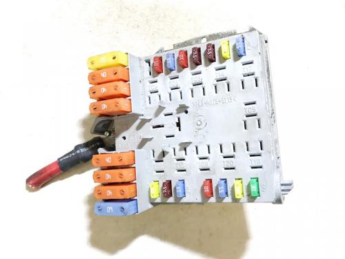 Used Fuse box Fuse box FIAT CROMA (194_) 1.9 D Multijet (194AXC1B, 194AXC12) (150 hp) 33523193 33523193