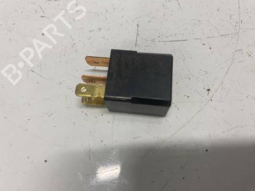 Used Electronic sensor Electronic sensor MITSUBISHI PAJERO III (V7_W, V6_W) 3.2 Di-D (V68W) (160 hp) 32575401 32575401