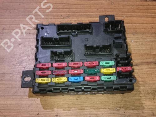 Used Fuse box Fuse box FIAT BRAVO I (182_) 1.6 16V (182.AH) (90 hp) 33481563 33481563