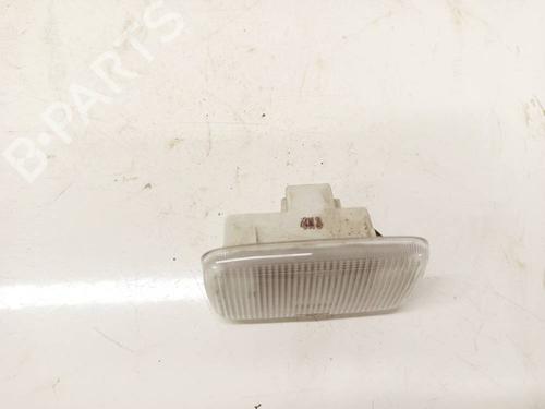 Luz interior Luz interior NISSAN X-TRAIL I (T30) 2.0 4x4 (150 hp) 35829781 35829781