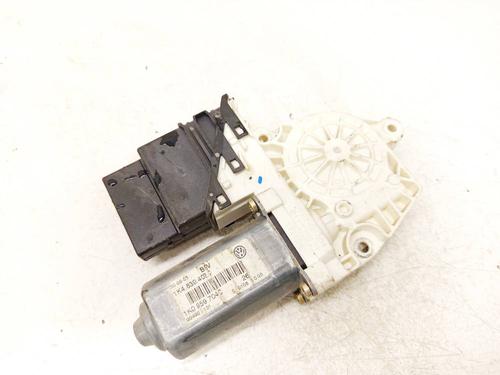 Used Right rear window motor Right rear window motor VW GOLF V (1K1) 1.6 (102 hp) 40165738 40165738