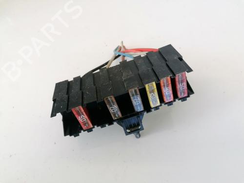 Used Fuse box Fuse box PEUGEOT PARTNER Box Body/MPV (5_, G_) 1.4 (75 hp) 32881456 32881456