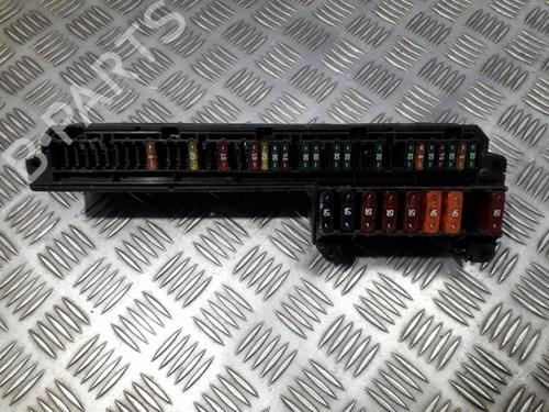 Used Fuse box Fuse box BMW 5 (E60) 530 i (231 hp) 33500499 33500499