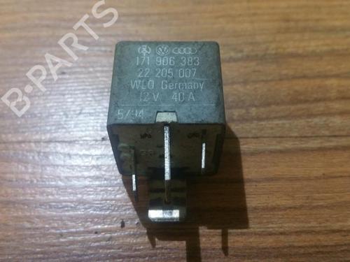 Used Electronic sensor Electronic sensor VW GOLF II (19E, 1G1) 1.6 (70 hp) 33519182 33519182