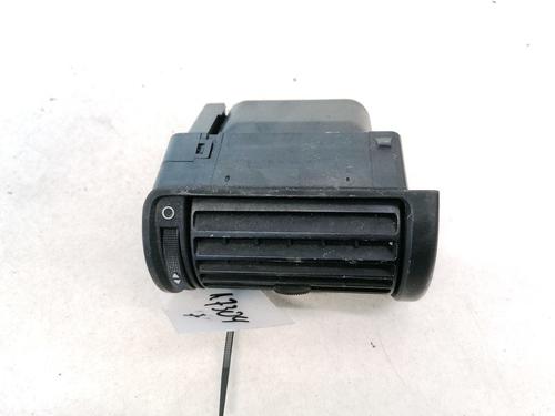 air-vent-audi-a4-b5-8d2-1994-1995-1996-1997-1998-1999-2000-2001-32884893 main image