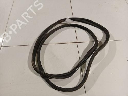 Gummiliste Gummiliste CITROËN C5 III (RD_) 2.0 HDi (RDRHD8, RDRHDJ, RDRHR8, RDRHRJ) (136 hp) 39544995 39544995