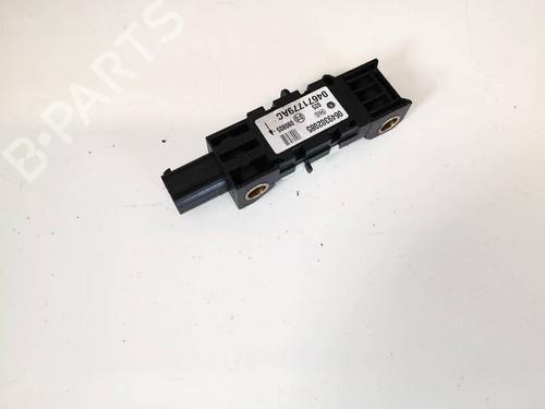 Used Electronic module Electronic module SUZUKI GRAND VITARA I (FT, HT) 2.7 (JA 627) (184 hp) 32956181 32956181