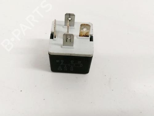 Electronic sensor OPEL ZAFIRA A MPV (T98) 2.0 DI 16V (F75) | BP33088085M84 - Image 2
