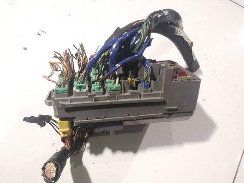 fuse-box-honda-civic-vii-hatchback-eu-ep-ev-2000-2001-2002-2003-2004-2005-2006-33565388 main image