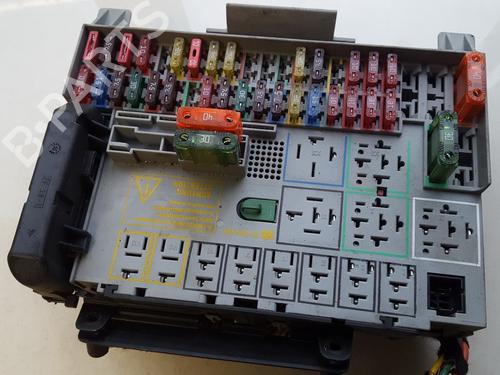 Used Fuse box Fuse box OPEL ZAFIRA A MPV (T98) 2.0 DI 16V (F75) (82 hp) 33516590 33516590