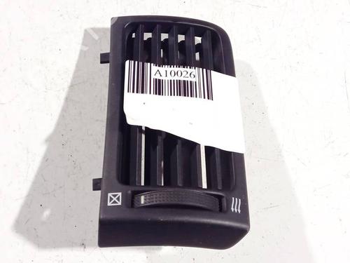 Used Air vent TOYOTA AVENSIS (_T25_) 2.0 D-4D (ADT250_, ADT250R) (126 hp) 32608740