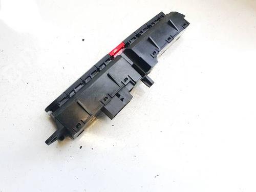 Used Warning switch Warning switch FIAT 500L (351_, 352_) 1.3 D Multijet (199LXY1A, 199LXY11) (84 hp) 40244809 40244809