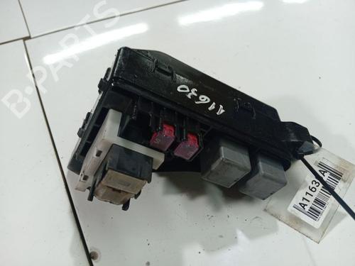 Used Fuse box Fuse box 38315811 38315811